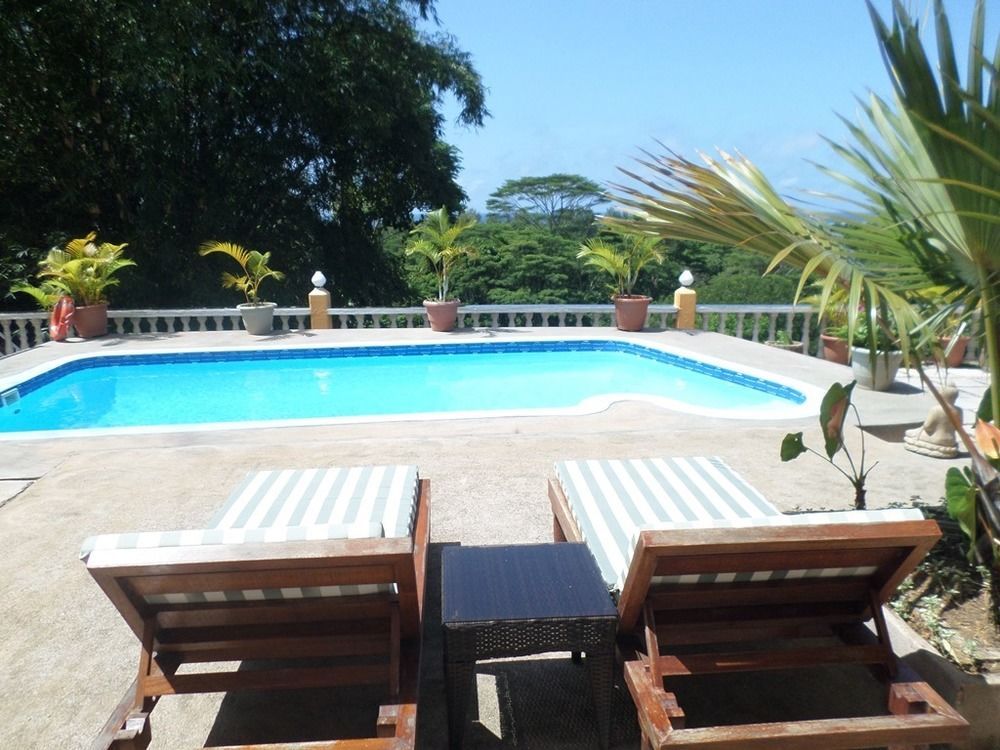 Albizia Lodge Green Estate Pointe Au Sel Экстерьер фото